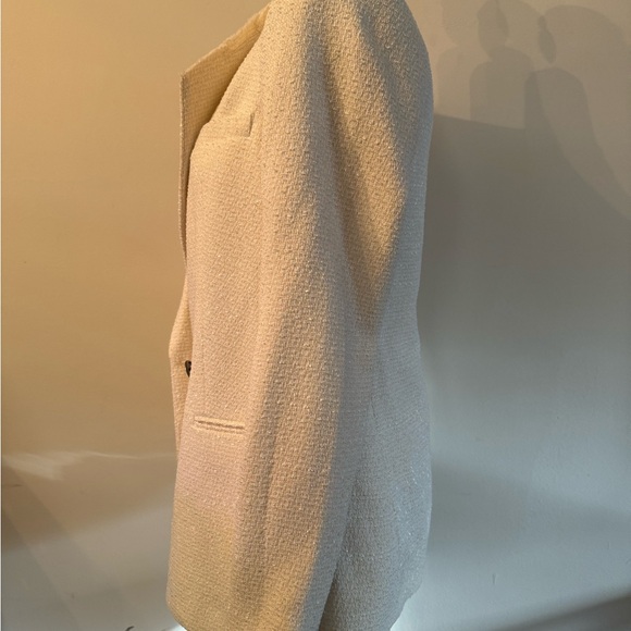 Express Blazer - Picture 3 of 7